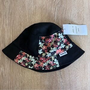 Hurley bucket hat NWT